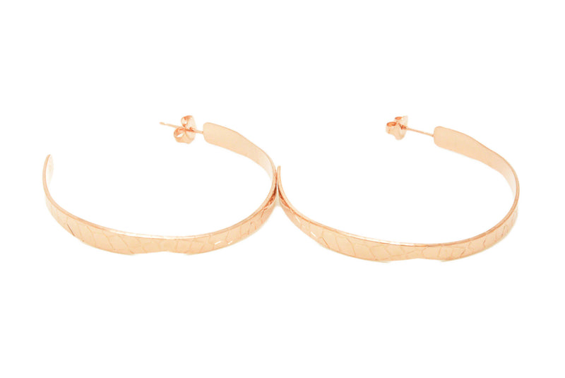 Boucles d'oreilles MYA BAY Grandes Créoles, texture python  BOC-01 P - PRECIOVS